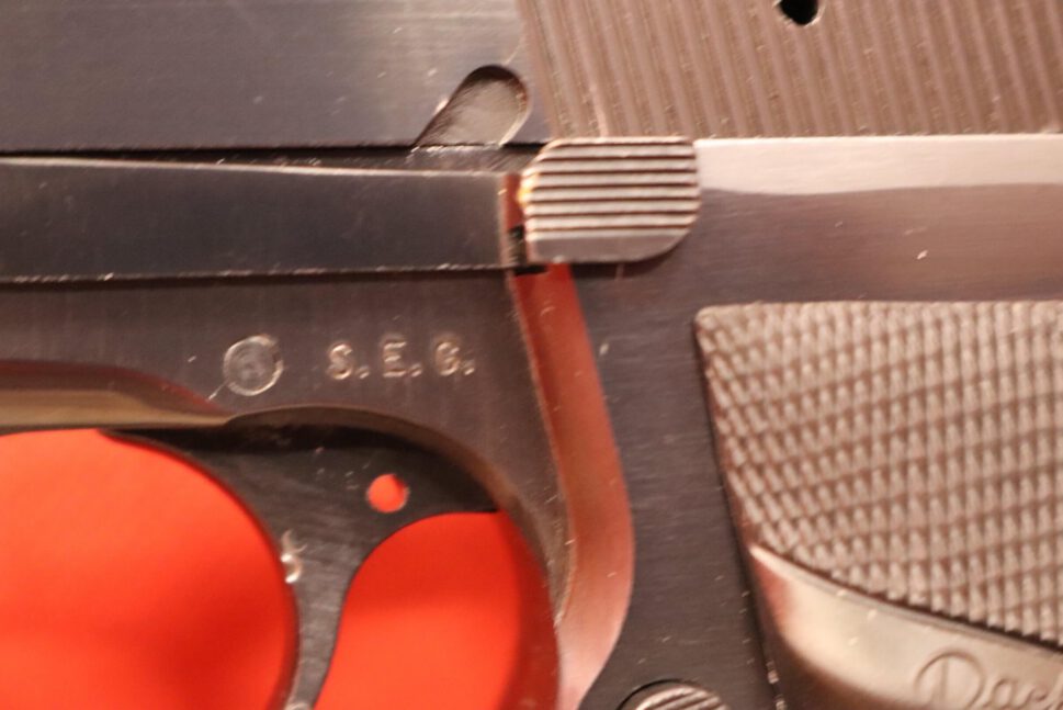 1977-Browning-Hi-Power_1189