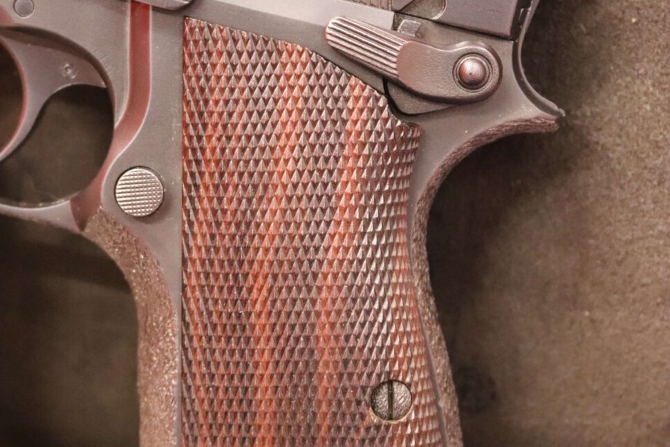 1989-Novak-Custom-Browning-Hi-Power_1152