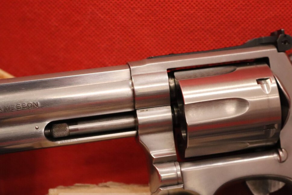 1996-Smith-and-Wesson-686-4_1438