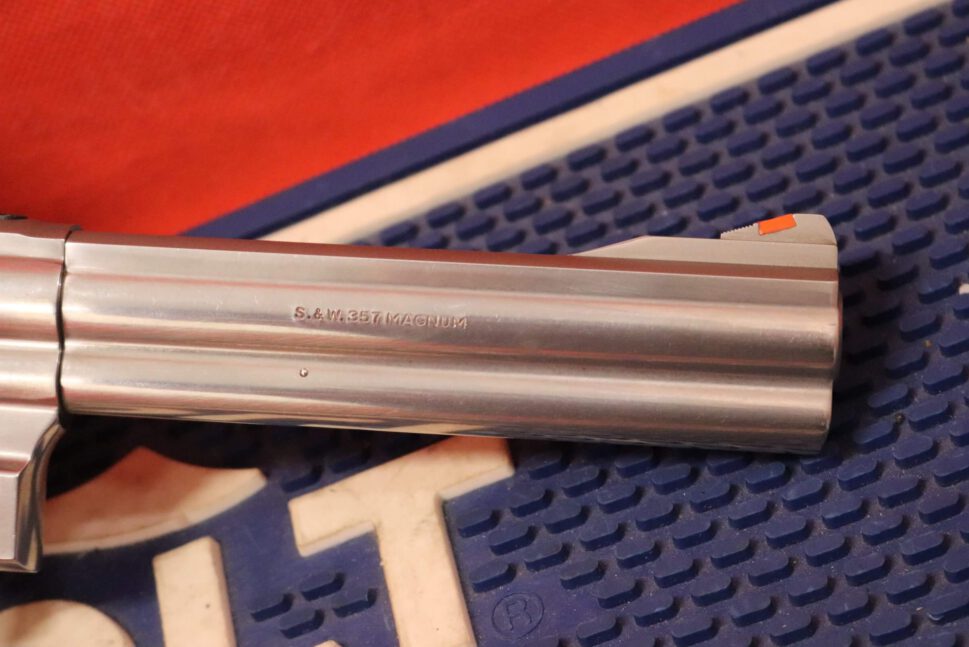 1996-Smith-and-Wesson-686-4_1442