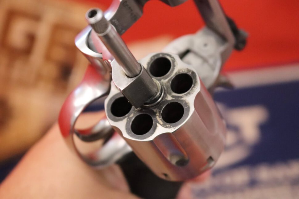1996-Smith-and-Wesson-686-4_1445