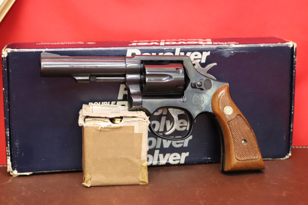 1984 Clean Smith & Wesson Magnum M&P -- Model 13-3 -- 357 Magnum OG BOX!