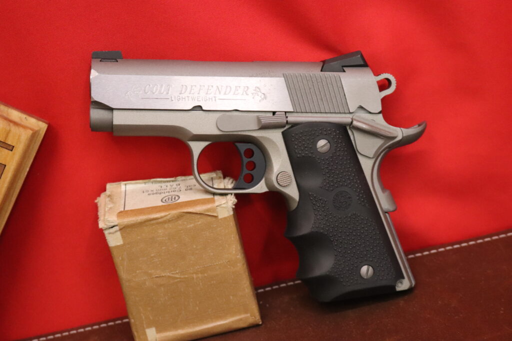 Colt Lightweight Defender -- 3" 1911 -- Stainless 45 ACP -- DR53525