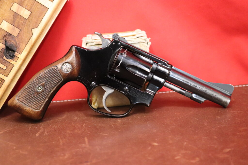 1952 Smith & Wesson AIRWEIGHT Kit Gun -- 22 LR Scarce -- #15586
