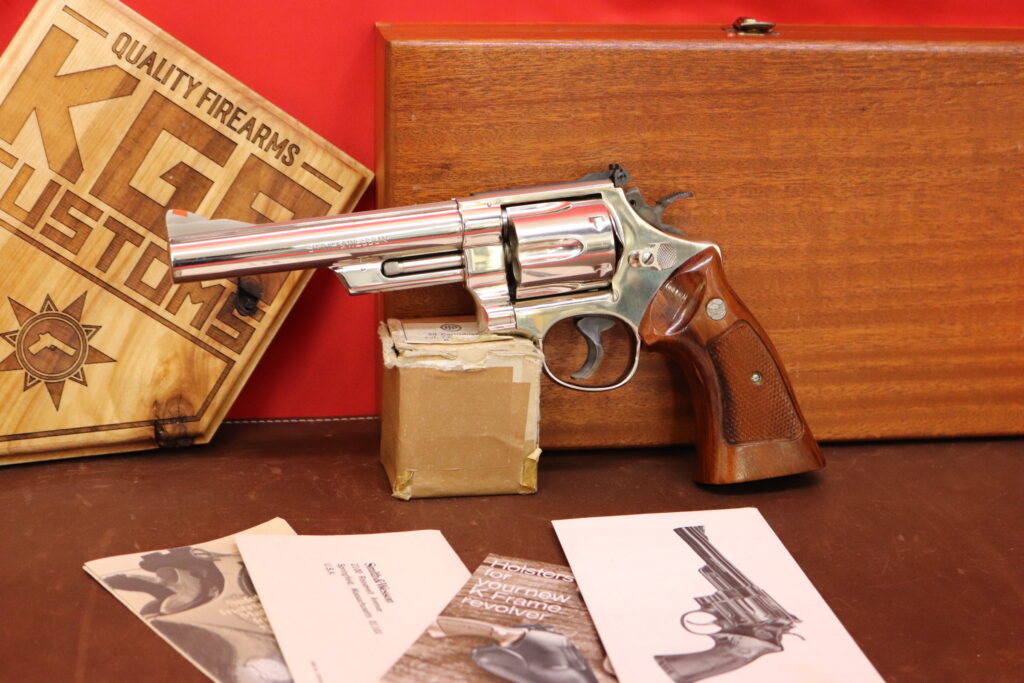 UNFIRED 1980 Smith & Wesson 29-2 - Nickel - Presentation Case - 44 Magnum P&R -- N752689